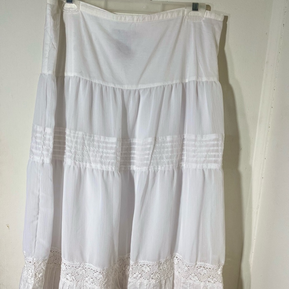 Apostrophe Women’s Skirt White Tiered Lacey Midi A-line Size 12